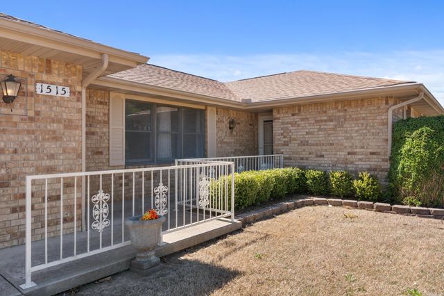 1515 Pine Tree Lane, Mountain Home, AR 72653