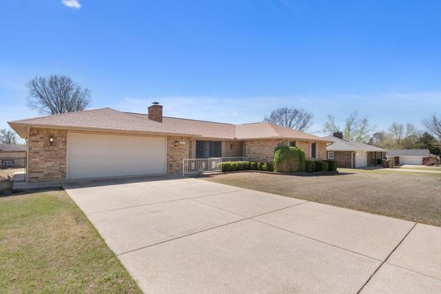 1515 Pine Tree Lane, Mountain Home, AR 72653