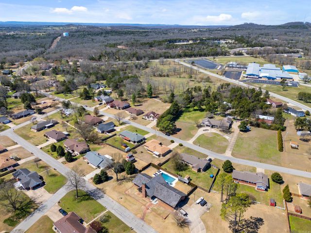 1515 Pine Tree Lane, Mountain Home, AR 72653