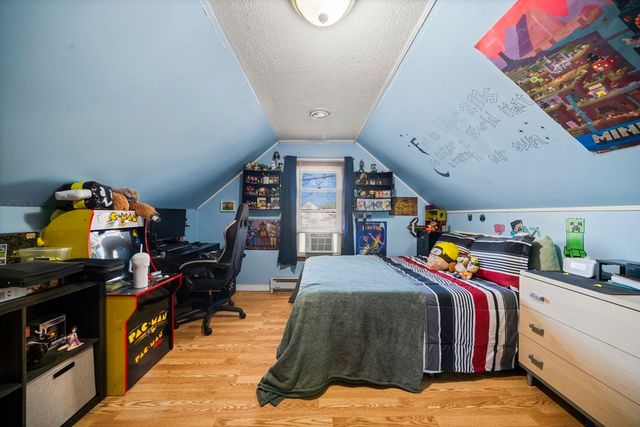 103 Lauzier Ter, Chicopee, MA 01020