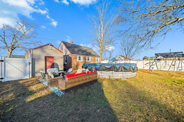 103 Lauzier Ter, Chicopee, MA 01020