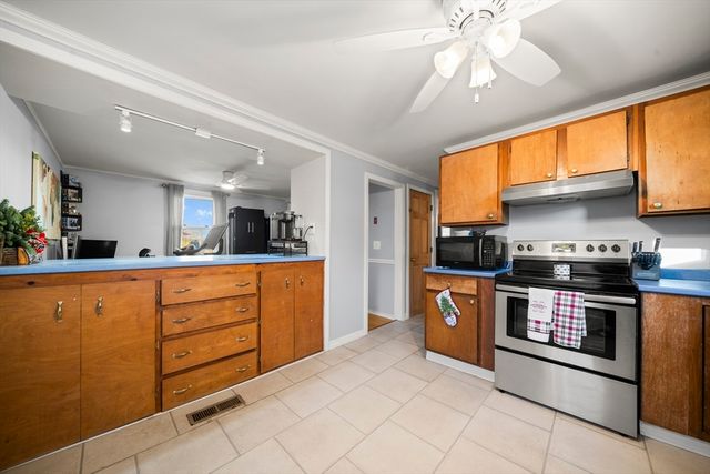 103 Lauzier Ter, Chicopee, MA 01020