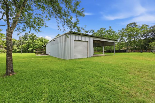 16075 Singletree Drive, Stagecoach, TX 77355