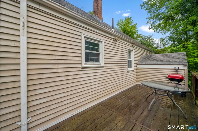 65 Old Windsor Road, Bloomfield, CT 06002