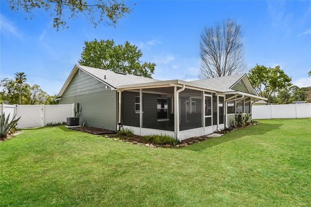 2912 TALLADEGA DRIVE, Orlando, FL 32826