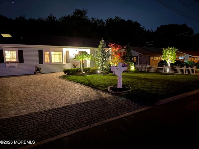 24 Brandeis Road, Old Bridge, NJ 08857