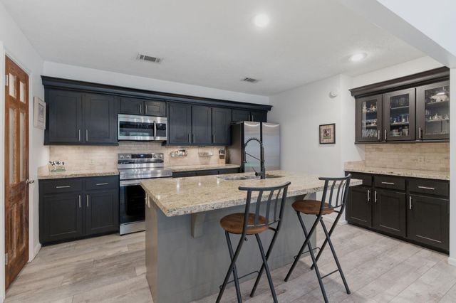 11830 Cranberry Lane, Montgomery, TX 77356