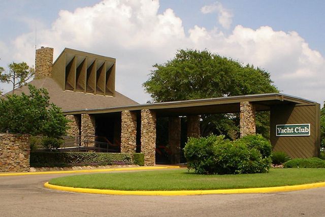 11830 Cranberry Lane, Montgomery, TX 77356