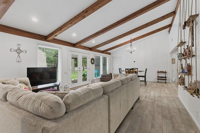 11830 Cranberry Lane, Montgomery, TX 77356