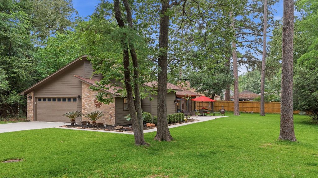 11830 Cranberry Lane, Montgomery, TX 77356