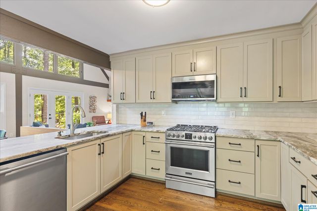 1421 INDIAN CREST DRIVE, Indian Springs Village, AL 35124