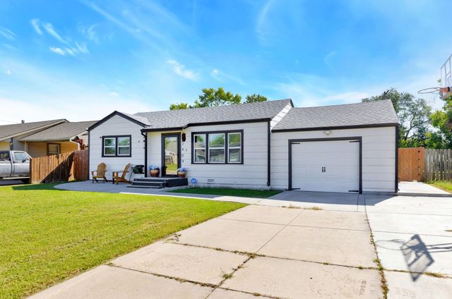 2409 W Dallas St, Wichita, KS 67217