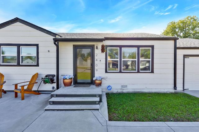 2409 W Dallas St, Wichita, KS 67217
