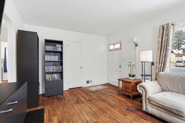 192 Hunter Street, Battle Creek, MI 49017