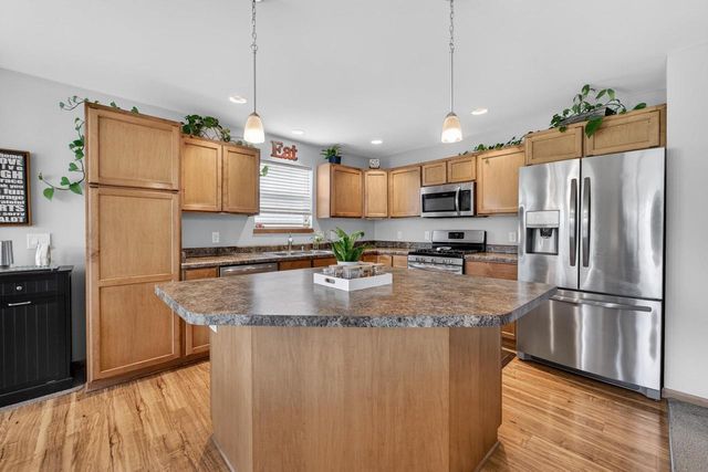9 Rustling Birch Court, Verona, WI 53593