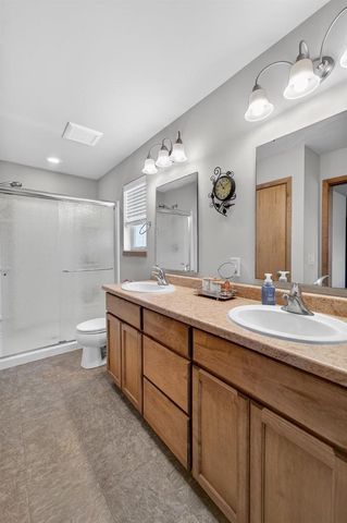 9 Rustling Birch Court, Verona, WI 53593