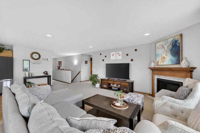 9 Rustling Birch Court, Verona, WI 53593
