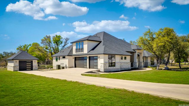 486 James, Castroville, TX 78009