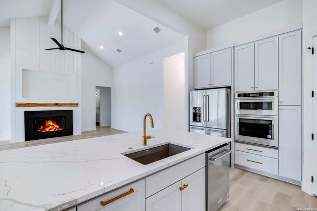 486 James, Castroville, TX 78009