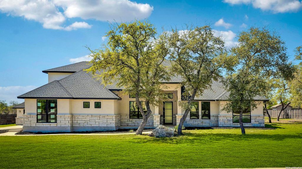486 James, Castroville, TX 78009