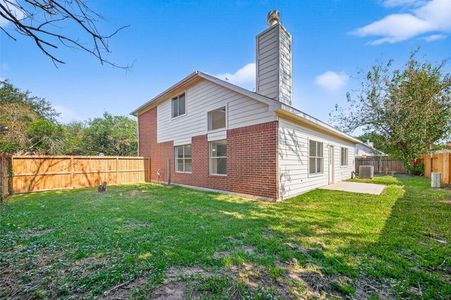 7926 Sundance Court, Baytown, TX 77521