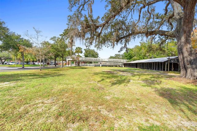 215 E 5TH STREET, Apopka, FL 32703