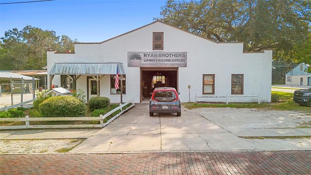 215 E 5TH STREET, Apopka, FL 32703