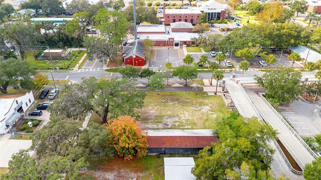 215 E 5TH STREET, Apopka, FL 32703