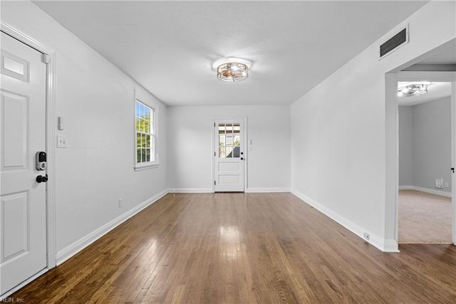 7310 Woodfin AVE, Norfolk, VA 23505