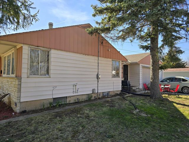 5471 74th STREET, Milwaukee, WI 53218