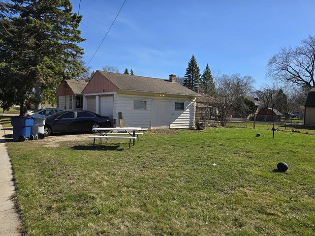 5471 74th STREET, Milwaukee, WI 53218