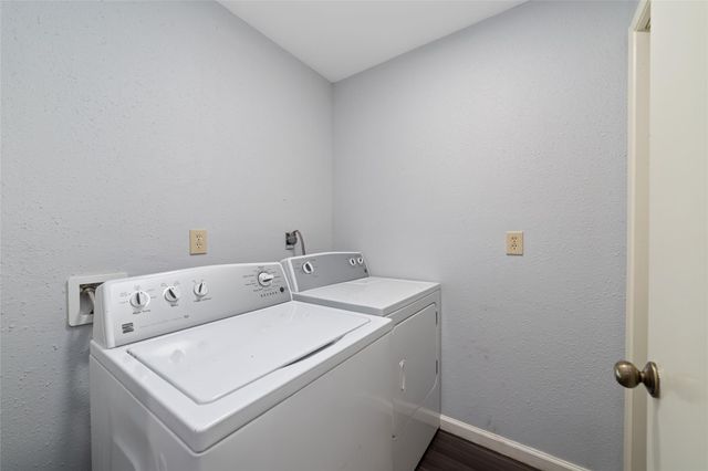 6611 Grandvale Drive, Houston, TX 77072