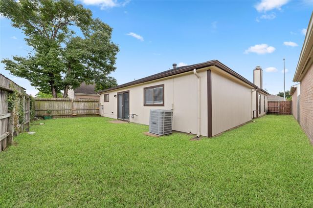6611 Grandvale Drive, Houston, TX 77072
