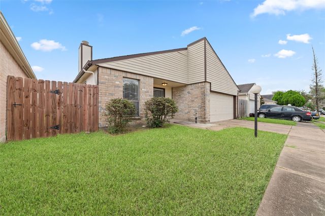 6611 Grandvale Drive, Houston, TX 77072