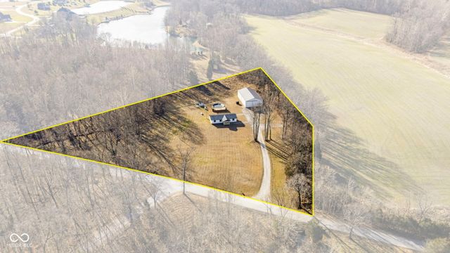 928 S Bloomington Trail Road, Scottsburg, IN 47170