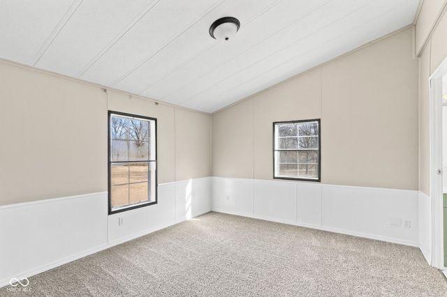 928 S Bloomington Trail Road, Scottsburg, IN 47170