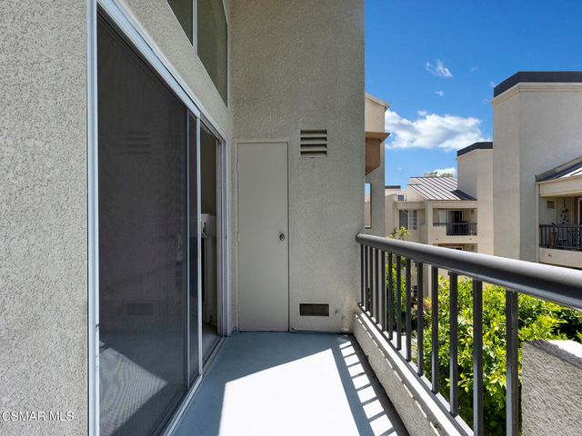 5535 Canoga Avenue 320, Woodland Hills, CA 91367