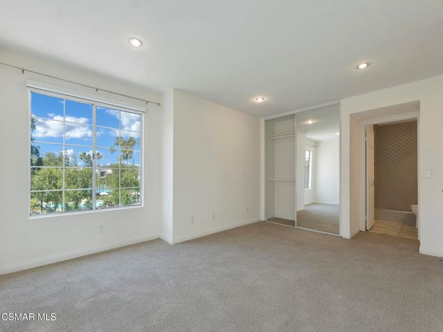 5535 Canoga Avenue 320, Woodland Hills, CA 91367