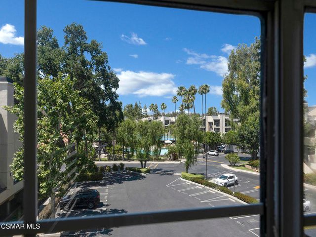 5535 Canoga Avenue 320, Woodland Hills, CA 91367