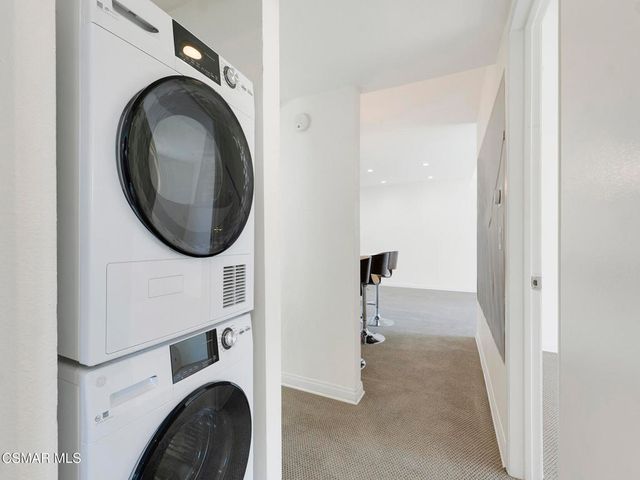 5535 Canoga Avenue 320, Woodland Hills, CA 91367