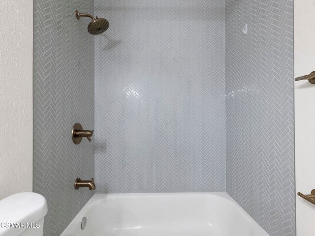 5535 Canoga Avenue 320, Woodland Hills, CA 91367