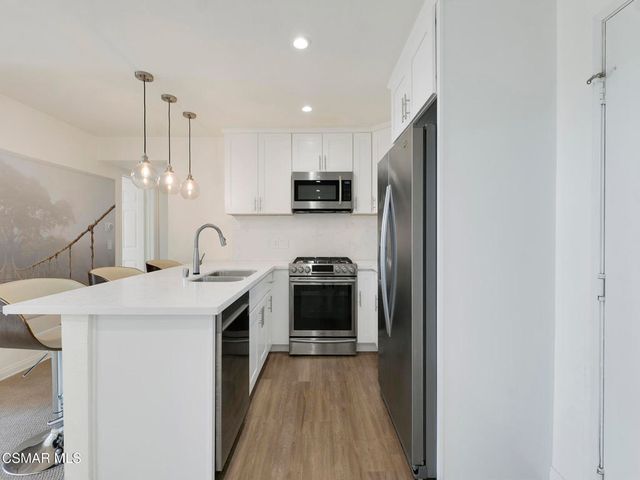 5535 Canoga Avenue 320, Woodland Hills, CA 91367