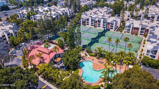 5535 Canoga Avenue 320, Woodland Hills, CA 91367