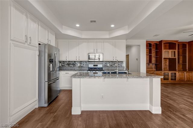 408 Silver Prairie Court, Las Vegas, NV 89144