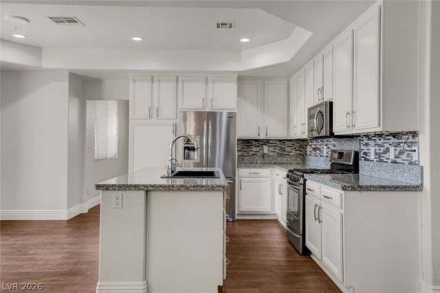 408 Silver Prairie Court, Las Vegas, NV 89144