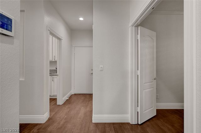 408 Silver Prairie Court, Las Vegas, NV 89144