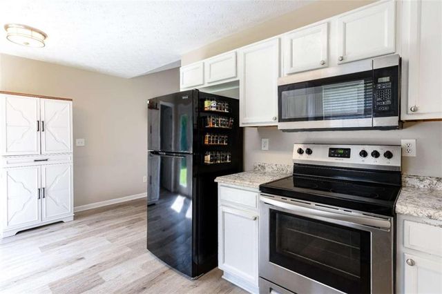 372 McCart Road, Mcdonough, GA 30252