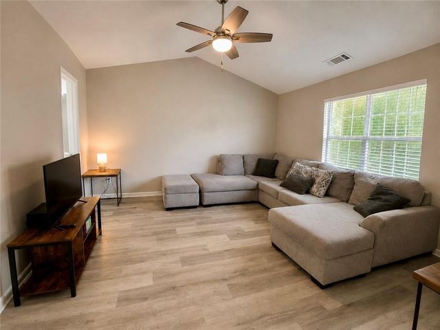 372 McCart Road, Mcdonough, GA 30252