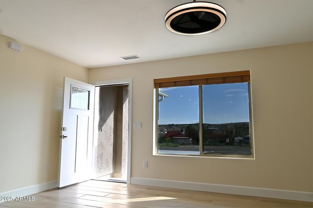 20214 E MESA VERDE Road, Mayer, AZ 86333