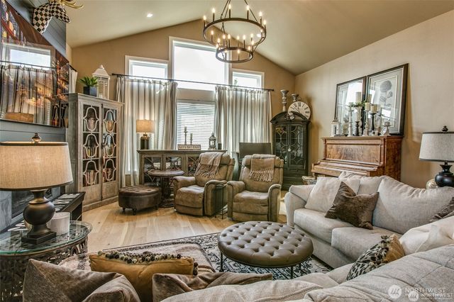 1774 Farmview Terrace, Lynden, WA 98264